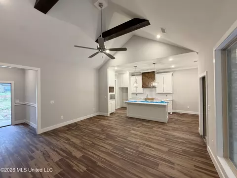 Living - 224 New Haven Ln, Brandon, MS 39042 photo 3 of 3
