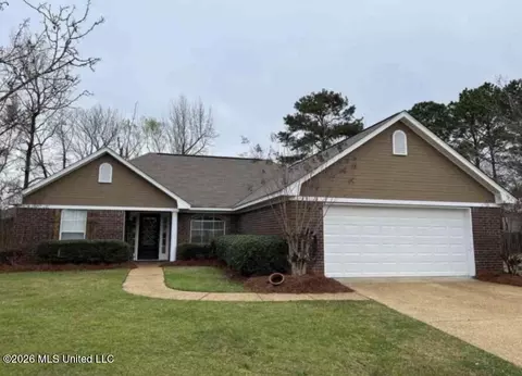 735 Prominence Dr, Flowood, MS 39232