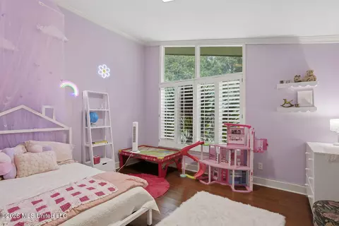 Bedroom - 2246 Greenbriar Dr, Jackson, MS 39211 photo 2 of 4