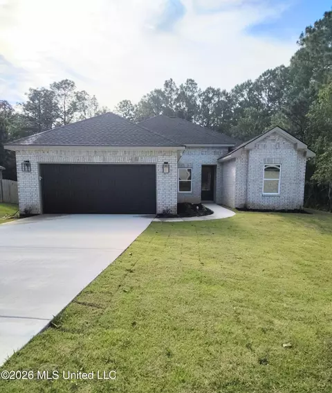 15338 Oak Creek Cv, Gulfport, MS 39503