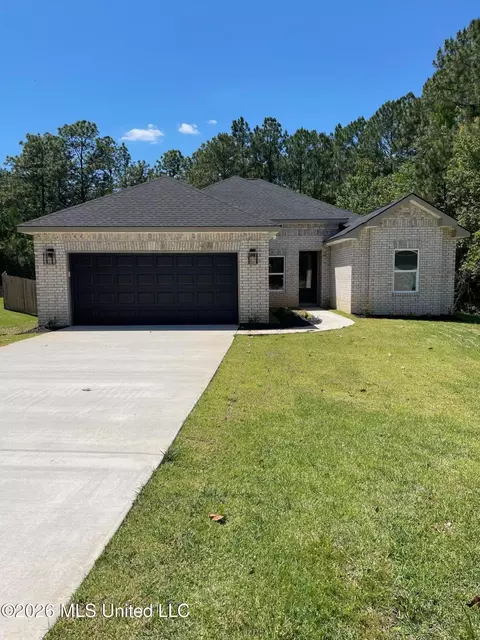 15338 Oak Creek Cv, Gulfport, MS 39503