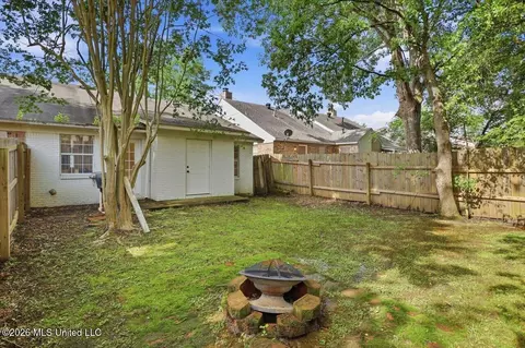 Exterior - 23 Meadowoods Pl, Jackson, MS 39211 photo 4 of 4