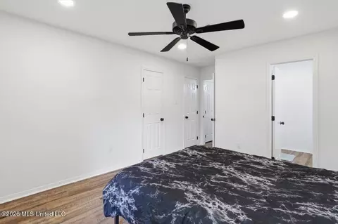 Bedroom - 23 Meadowoods Pl, Jackson, MS 39211 photo 2 of 3
