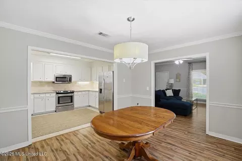 Dining - 630 Red Oak Dr, Madison, MS 39110 photo 3 of 3