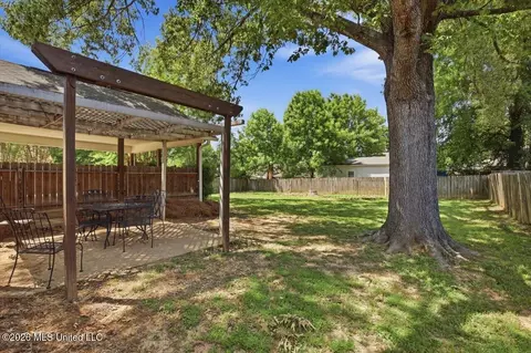 Exterior - 630 Red Oak Dr, Madison, MS 39110 photo 7 of 12