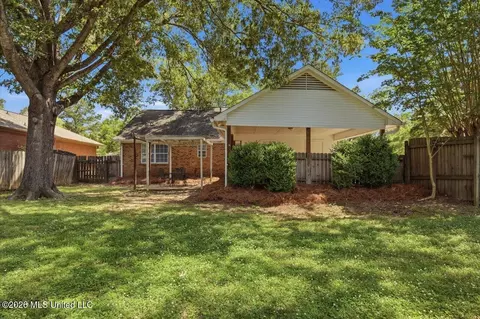 Exterior - 630 Red Oak Dr, Madison, MS 39110 photo 10 of 12