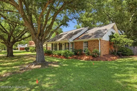 Exterior - 630 Red Oak Dr, Madison, MS 39110 photo 1 of 12