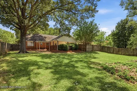 Exterior - 630 Red Oak Dr, Madison, MS 39110 photo 9 of 12