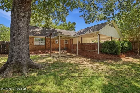 Exterior - 630 Red Oak Dr, Madison, MS 39110 photo 8 of 12