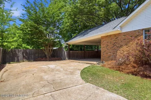 Exterior - 630 Red Oak Dr, Madison, MS 39110 photo 4 of 12
