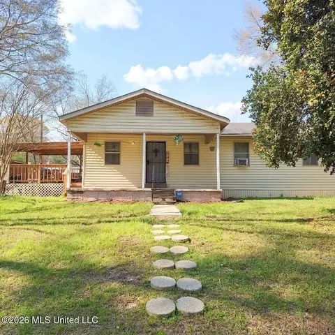 1704 Pecan Rd, Newton, MS 39345