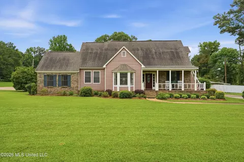 110 Shady Oaks Cir, Carthage, MS 39051