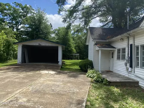 Exterior - 1010 Angel St #A AND B, Myrtle, MS 38650 photo 4 of 4