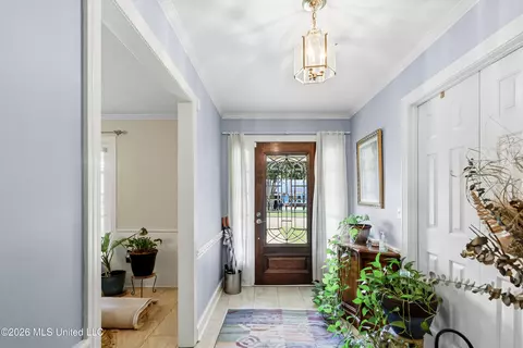 Entry Way - 1448 Tracewood Dr, Jackson, MS 39211 photo 2 of 2