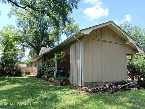 Exterior - 607 E Percy St, Indianola, MS 38751 photo 6 of 8