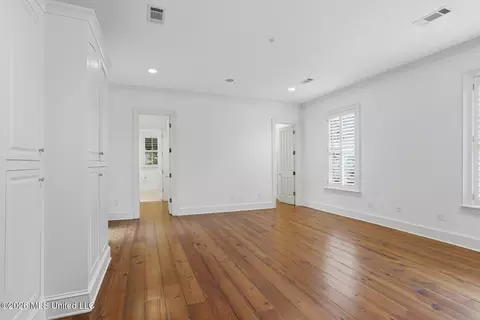 Bedroom - 6 Pecan Hollow Dr, Jackson, MS 39211 photo 1 of 4