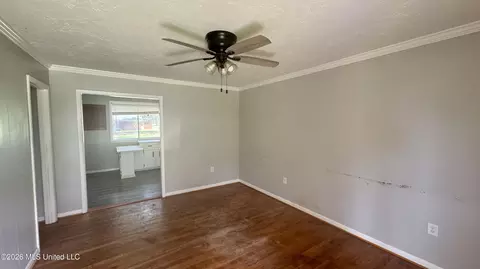 107 Spruce St, Walnut Grove, MS 39189 photo 2
