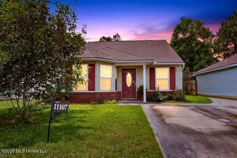 11107 Dede Dr, Gulfport, MS 39503