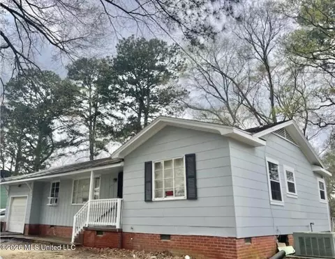 2533 Paden St, Jackson, MS 39204