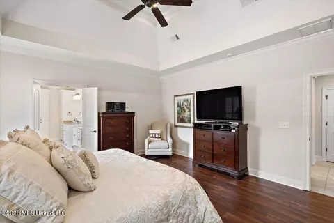 Bedroom - 822 Osagian Cir, Brandon, MS 39042 photo 2 of 4