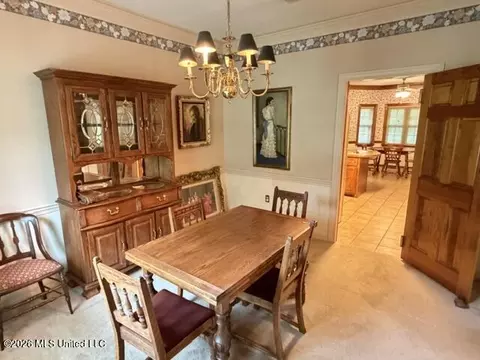 Dining - 340 Hanley Cir, Brandon, MS 39047 photo 3 of 3