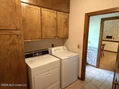 Other - 340 Hanley Cir, Brandon, MS 39047 photo 9 of 11