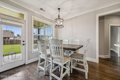 Dining - 2868 Liam Ln, Nesbit, MS 38651 photo 3 of 3