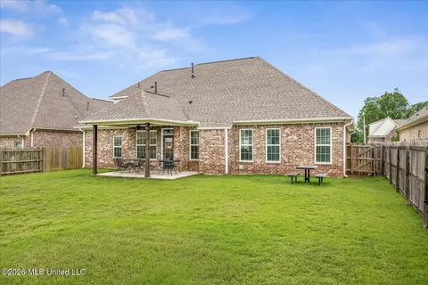 Exterior - 2868 Liam Ln, Nesbit, MS 38651 photo 6 of 8