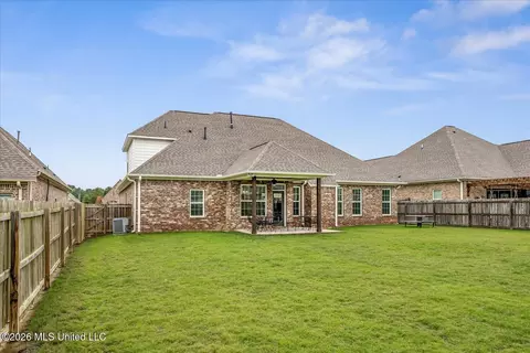Exterior - 2868 Liam Ln, Nesbit, MS 38651 photo 7 of 8