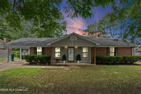 203 Lanelle Cv, Senatobia, MS 38668