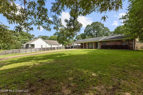 Exterior - 1005 Short St, Wesson, MS 39191 photo 5 of 6