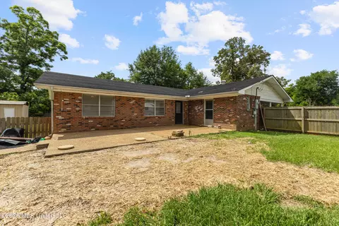 Exterior - 1005 Short St, Wesson, MS 39191 photo 6 of 6