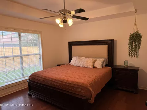 Bedroom - 306 Silverleaf Cv, Brandon, MS 39047 photo 4 of 4