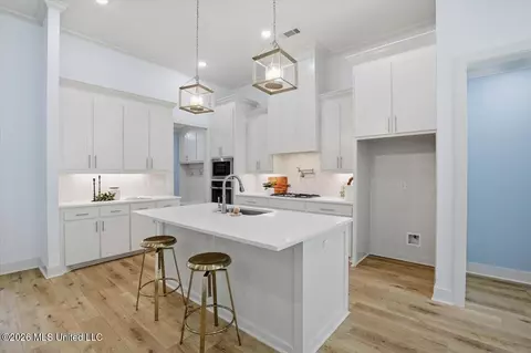 Kitchen - 169 Cornerstone Dr, Brandon, MS 39042 photo 1 of 2