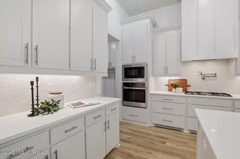 Kitchen - 169 Cornerstone Dr, Brandon, MS 39042 photo 2 of 2