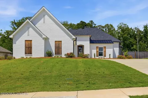 169 Cornerstone Dr, Brandon, MS 39042