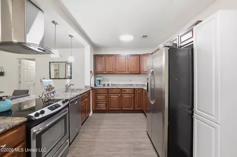 Kitchen - 7208 Hampton Dr, Biloxi, MS 39532 photo 3 of 3