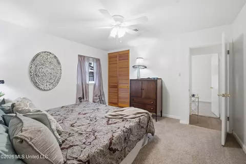 Bedroom - 7208 Hampton Dr, Biloxi, MS 39532 photo 4 of 6