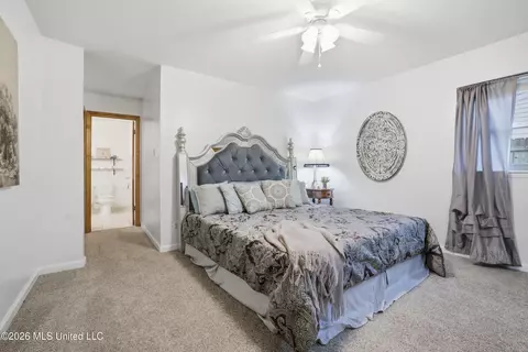 Bedroom - 7208 Hampton Dr, Biloxi, MS 39532 photo 3 of 6