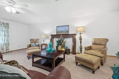 Living - 7208 Hampton Dr, Biloxi, MS 39532 photo 2 of 3