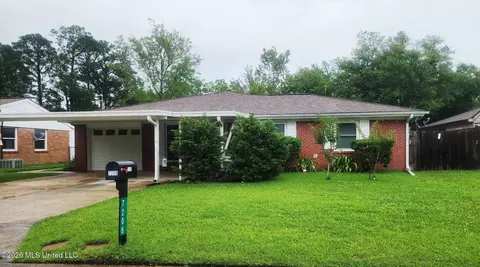 7208 Hampton Dr, Biloxi, MS 39532