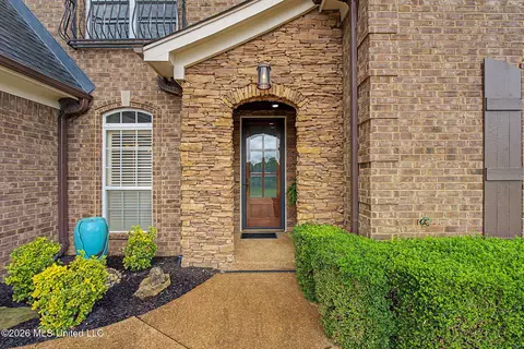 Entry Way - 39 Winter Oaks Dr, Lamar, MS 38642 photo 1 of 5