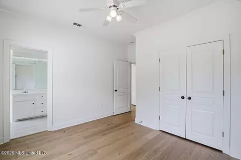 Bedroom - 122 Highwoods Blvd, Madison, MS 39110 photo 4 of 6