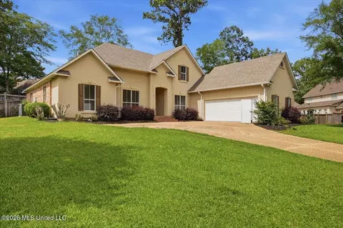 Exterior - 122 Highwoods Blvd, Madison, MS 39110 photo 4 of 14