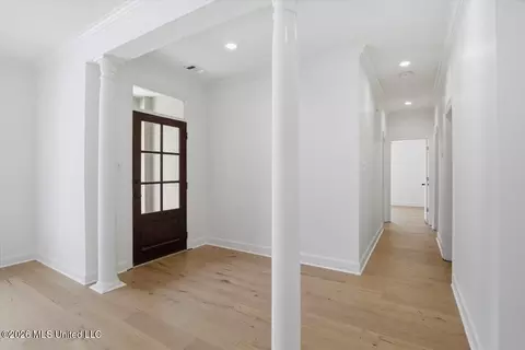 Entry Way - 122 Highwoods Blvd, Madison, MS 39110 photo 1 of 7