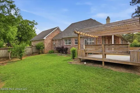 Exterior - 122 Highwoods Blvd, Madison, MS 39110 photo 13 of 14