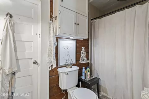 Bath - 759 E 2nd St, Pass Christian, MS 39571 photo 2 of 3