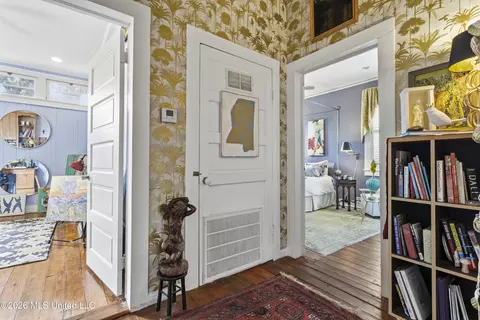 Entry Way - 759 E 2nd St, Pass Christian, MS 39571 photo 4 of 4