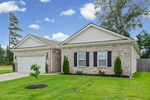 Exterior - 2397 Hyacinth Ln, Hernando, MS 38632 photo 6 of 7
