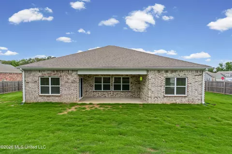 Exterior - 2397 Hyacinth Ln, Hernando, MS 38632 photo 4 of 7